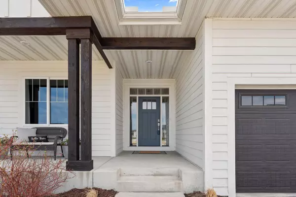 Chaska, MN 55318,4509 Savanna TRL