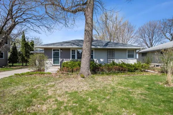 Roseville, MN 55113,1921 Shryer AVE W