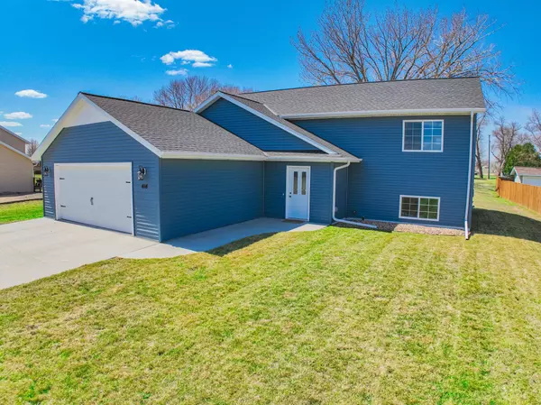 414 1st ST S,  Raymond,  MN 56282