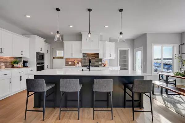 Lakeville, MN 55044,18237 Glacier WAY