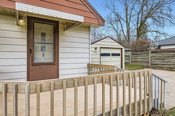 New Brighton, MN 55112,2454 Long Lake RD