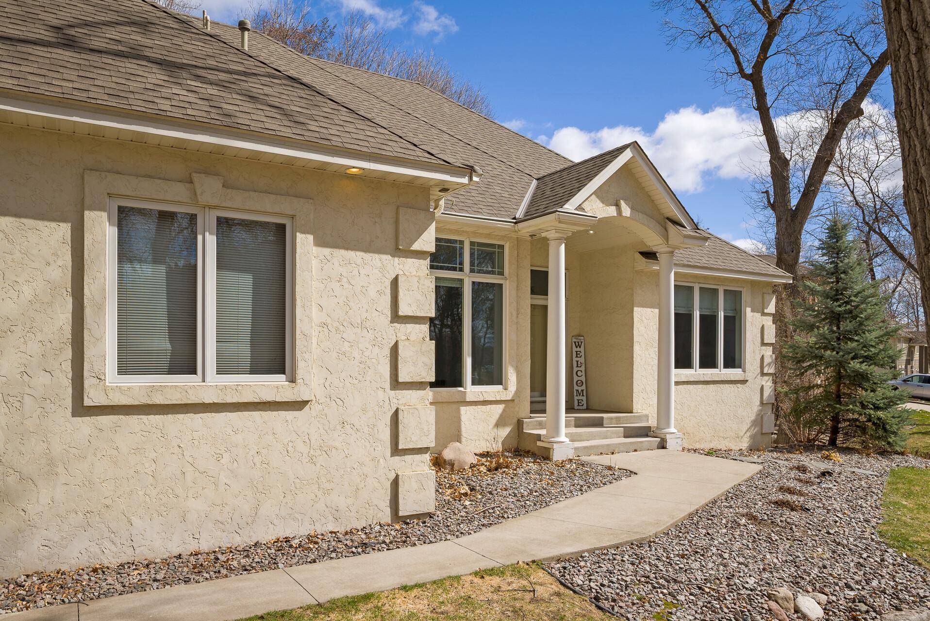 Maple Grove, MN 55311,8924 Tewsbury Gate N