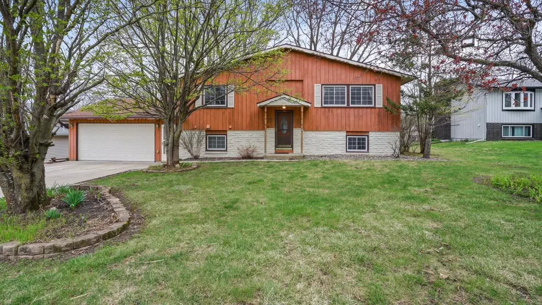 909 Byron AVE N, Byron, MN 55920