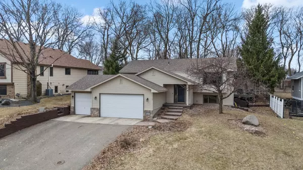 17349 Hayes AVE,  Lakeville,  MN 55044