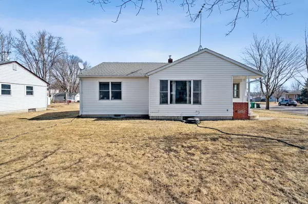 Glencoe, MN 55336,1509 14th ST E
