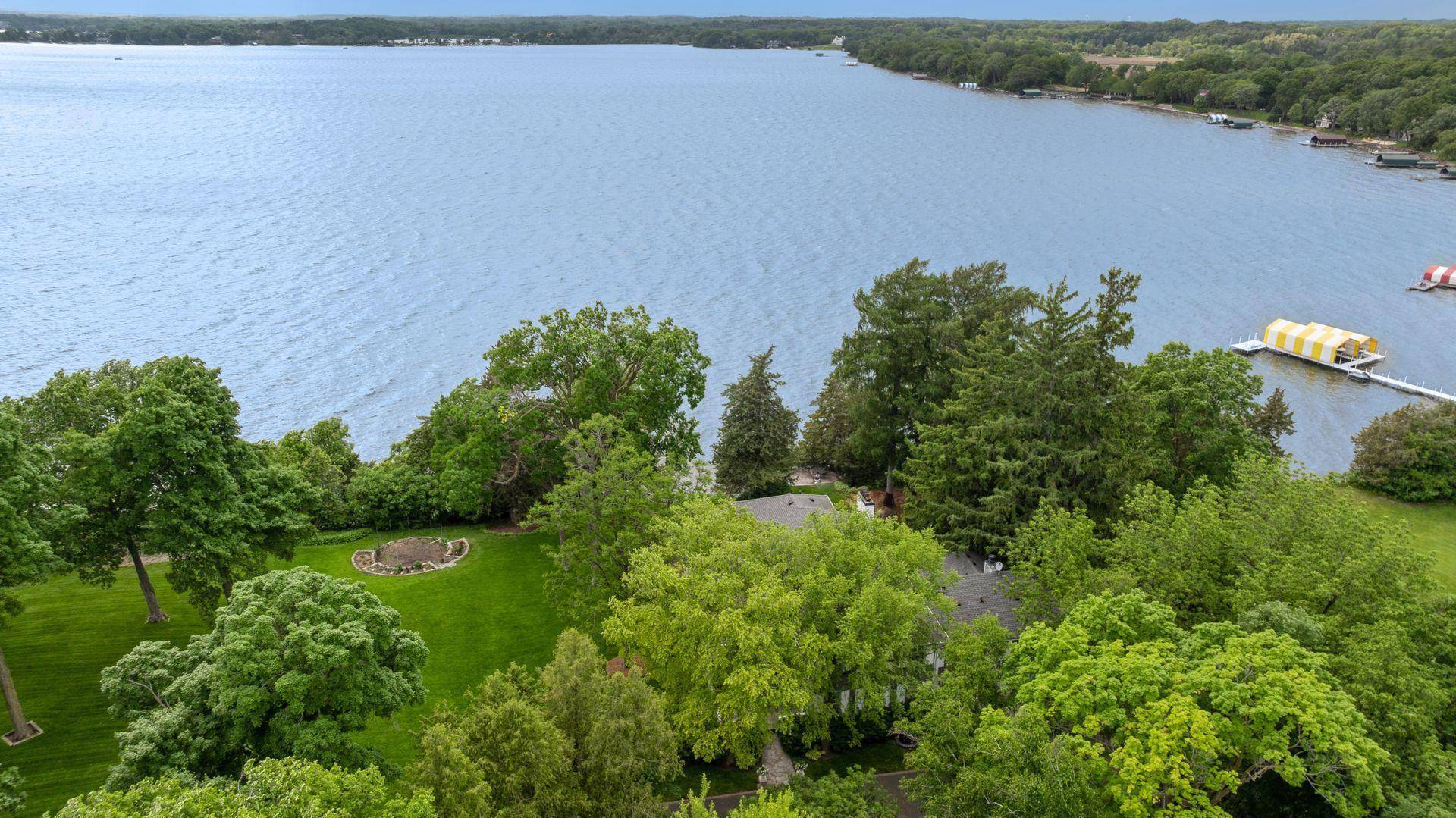 Wayzata, MN 55391,547 Harrington RD