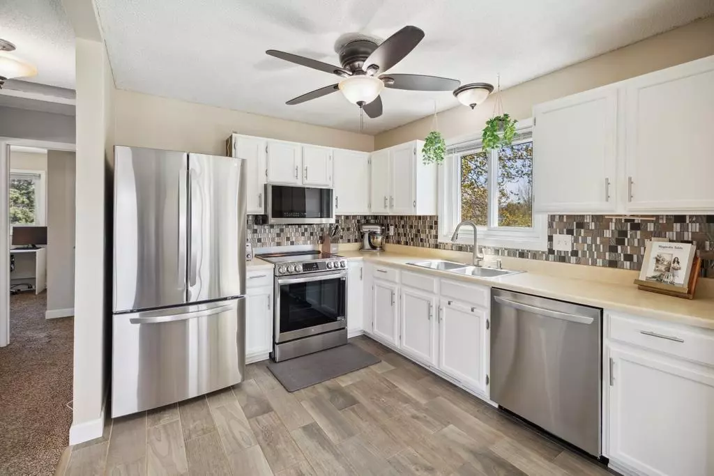 Oakdale, MN 55128,3857 Hallmark AVE N