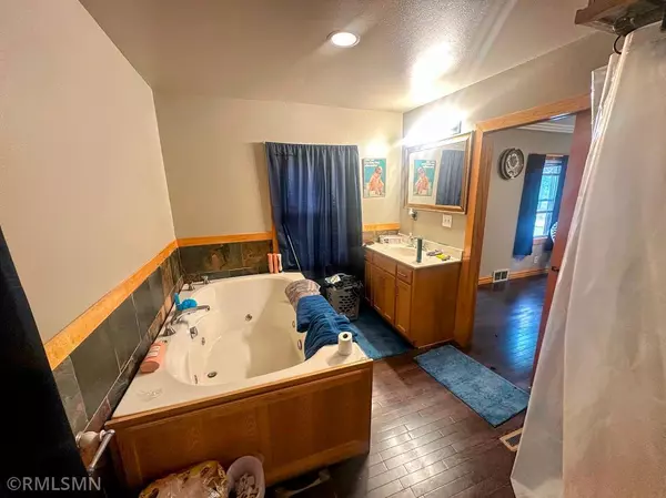 Little Falls, MN 56345,1103 Hilton RD