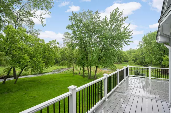 Edina, MN 55439,5410 Creek View LN