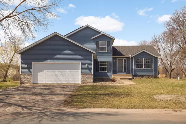 18685 Easton AVE, Farmington, MN 55024