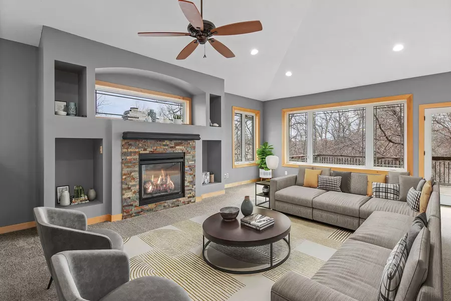 17973 Kincaid CIR, Lakeville, MN 55044