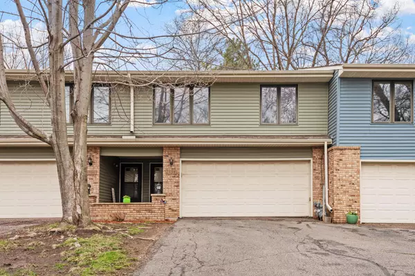 2354 14th TER NW, New Brighton, MN 55112