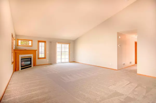 Brooklyn Park, MN 55443,9282 Dunbar Knoll CIR N