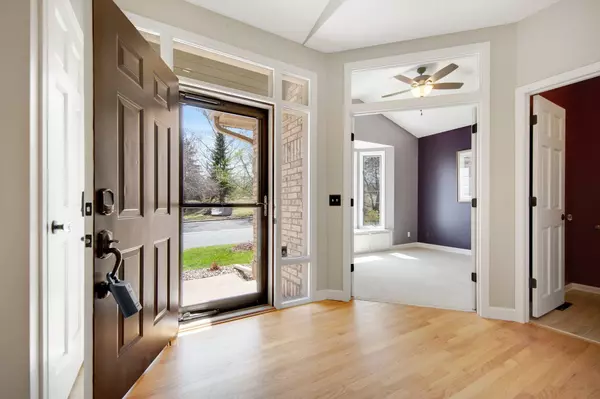 Apple Valley, MN 55124,13019 Garvin Brook LN