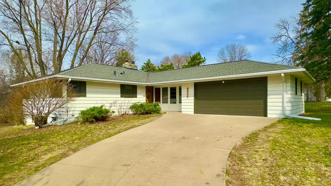 3016 Armour TER, Saint Anthony, MN 55418