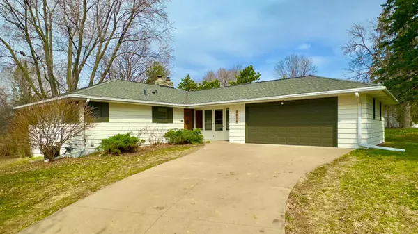 3016 Armour TER, Saint Anthony, MN 55418