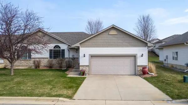 4541 Prairie View PL NW,  Rochester,  MN 55901