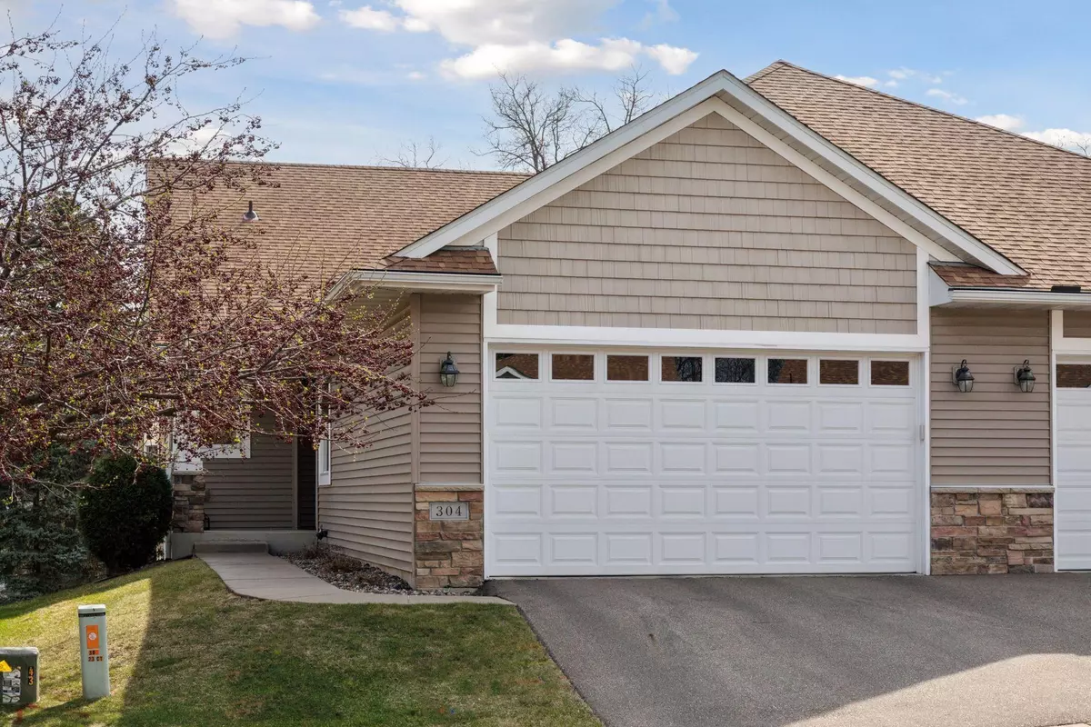 South Saint Paul, MN 55075,304 23rd CT S