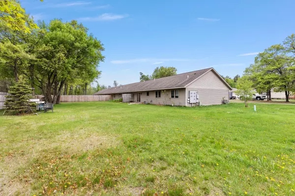Baxter, MN 56425,7051 Fox RD