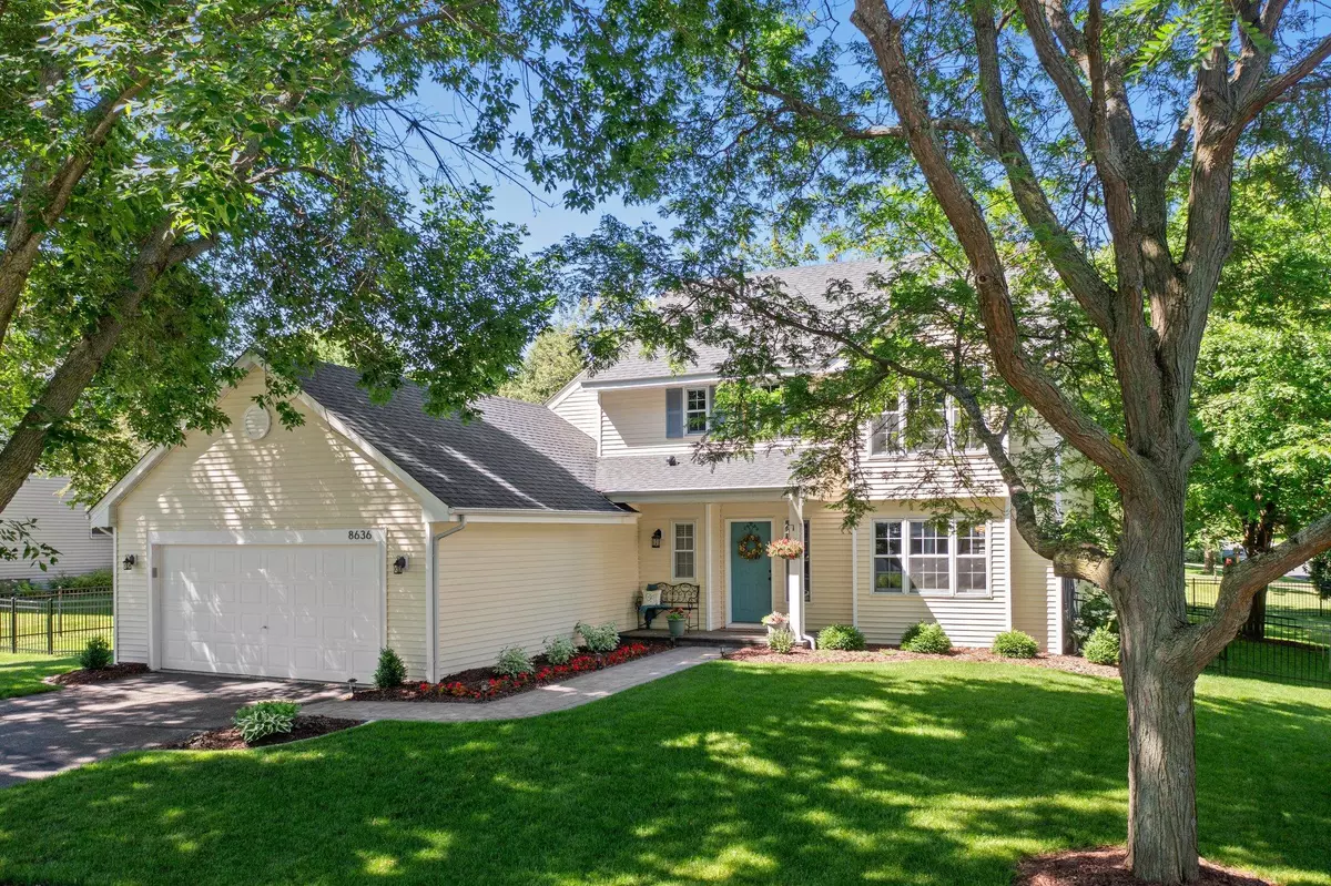 Eden Prairie, MN 55347,8636 Shepherd WAY