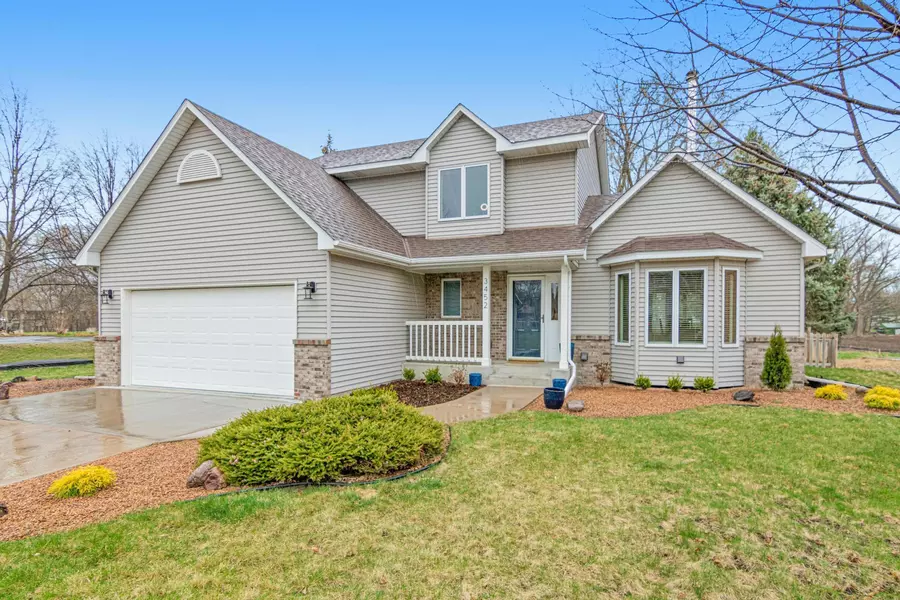 3452 Vivian AVE, Shoreview, MN 55126