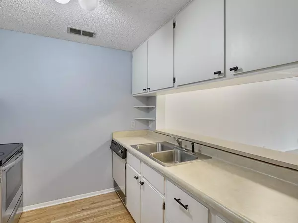 Shoreview, MN 55126,742 County Road F W #D