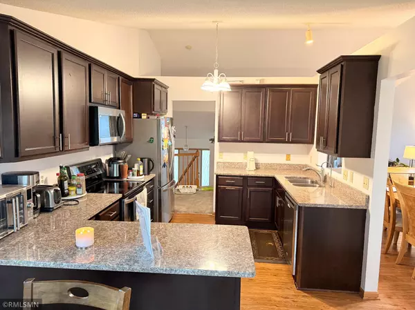 Woodbury, MN 55125,2790 Jordan DR