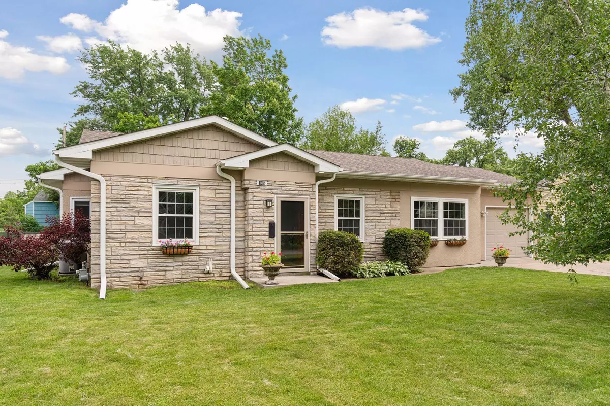 Hopkins, MN 55343,105 Ridgewood DR