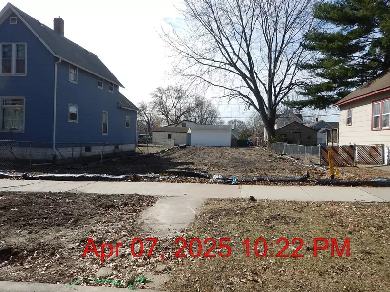 966 James AVE, Saint Paul, MN 55102