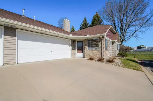 Roseville, MN 55113,529 Lovell AVE