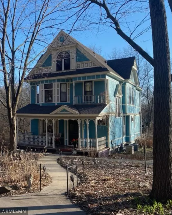 8949 Colby CT, Northfield, MN 55057