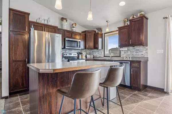 Moorhead, MN 56560,4582 16th ST S