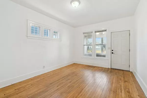 Minneapolis, MN 55418,2405 Grand ST NE