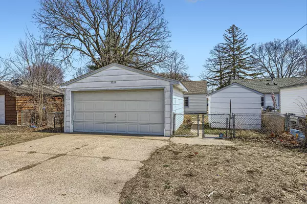 Minneapolis, MN 55430,5033 Dupont AVE N