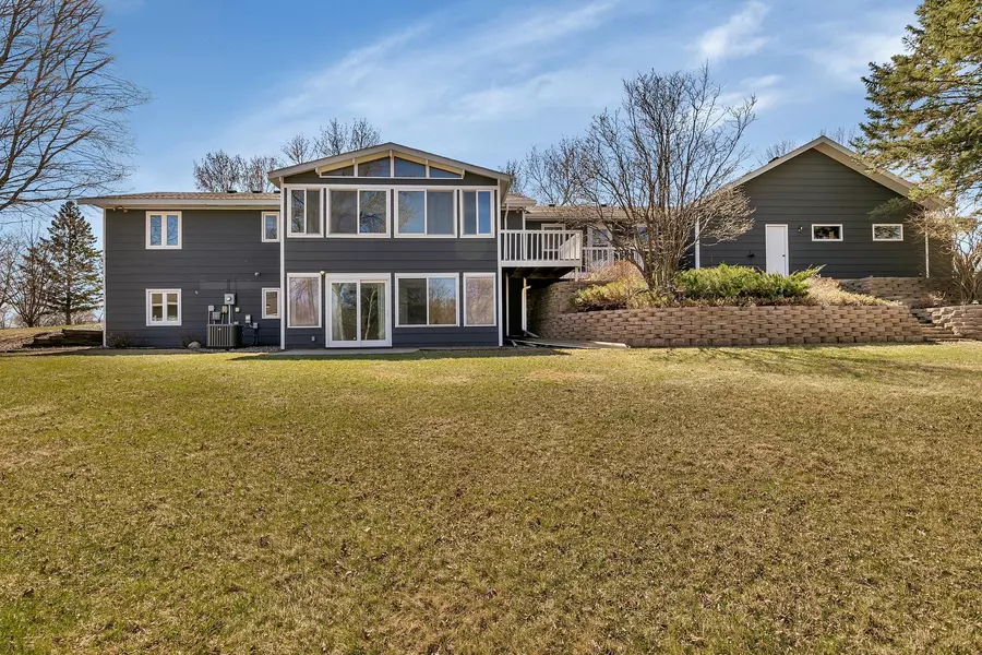 2850 Fairway DR NE, Willmar, MN 56201