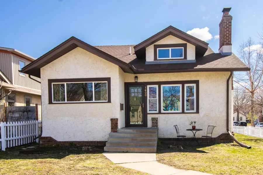 1600 Vincent AVE N, Minneapolis, MN 55411