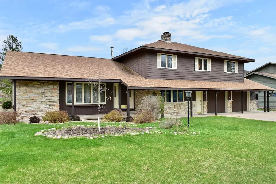 323 28th ST S, La Crosse, WI 54601