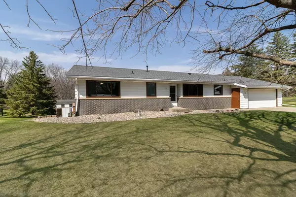 118 Capri DR, Mankato, MN 56001