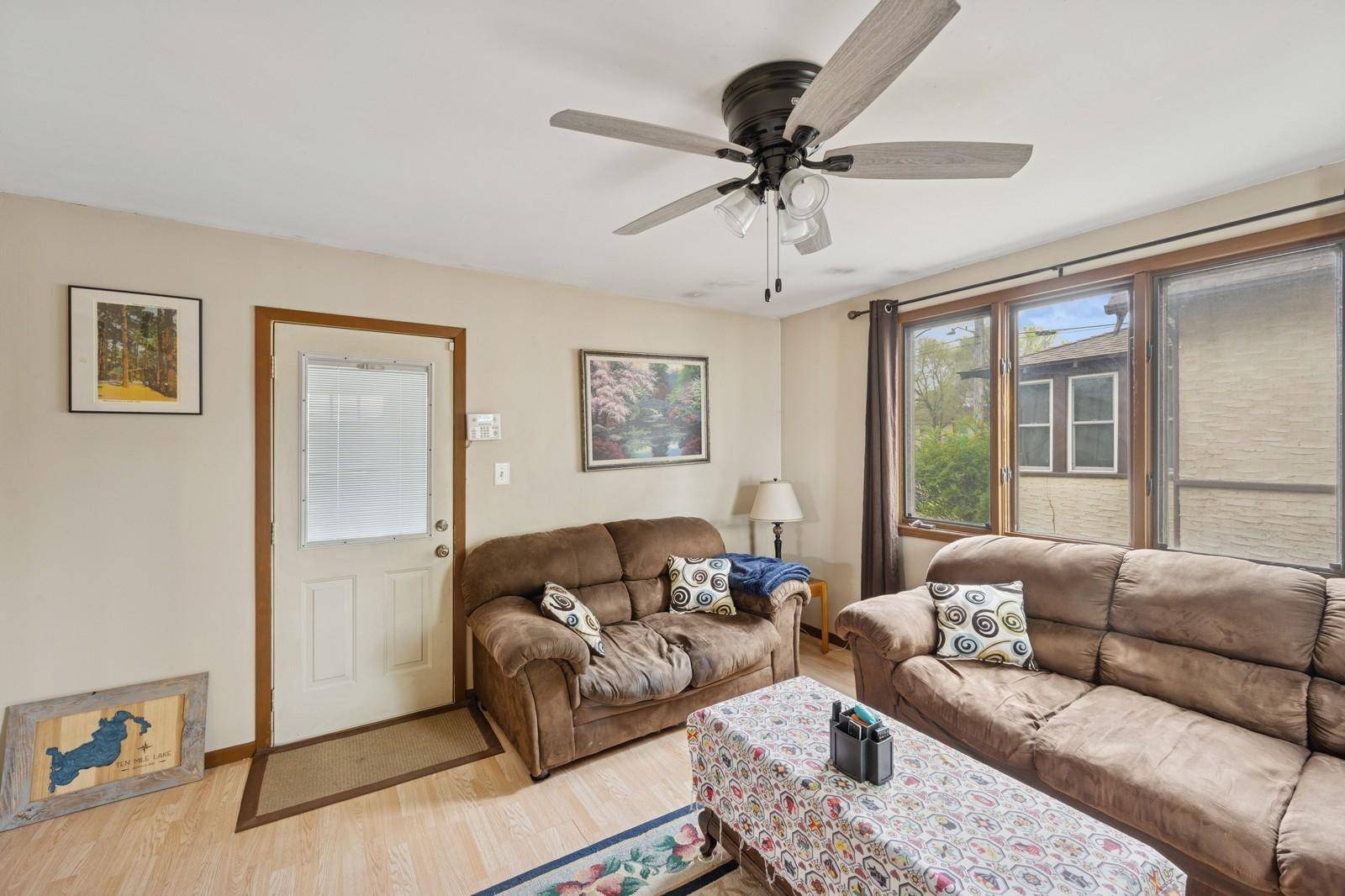 South Saint Paul, MN 55075,454 1st AVE S