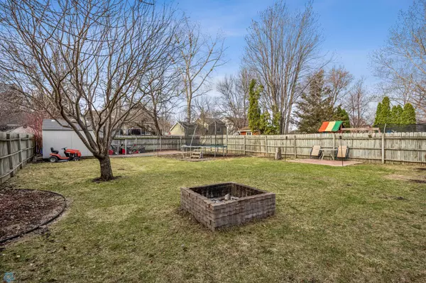 Fargo, ND 58104,1614 35th AVE S