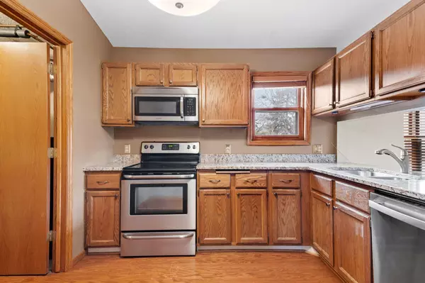 Bloomington, MN 55437,5342 Highpointe DR