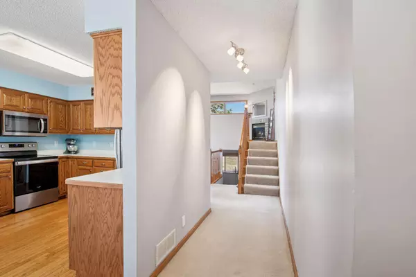 Maplewood, MN 55109,2185 Woodlynn AVE