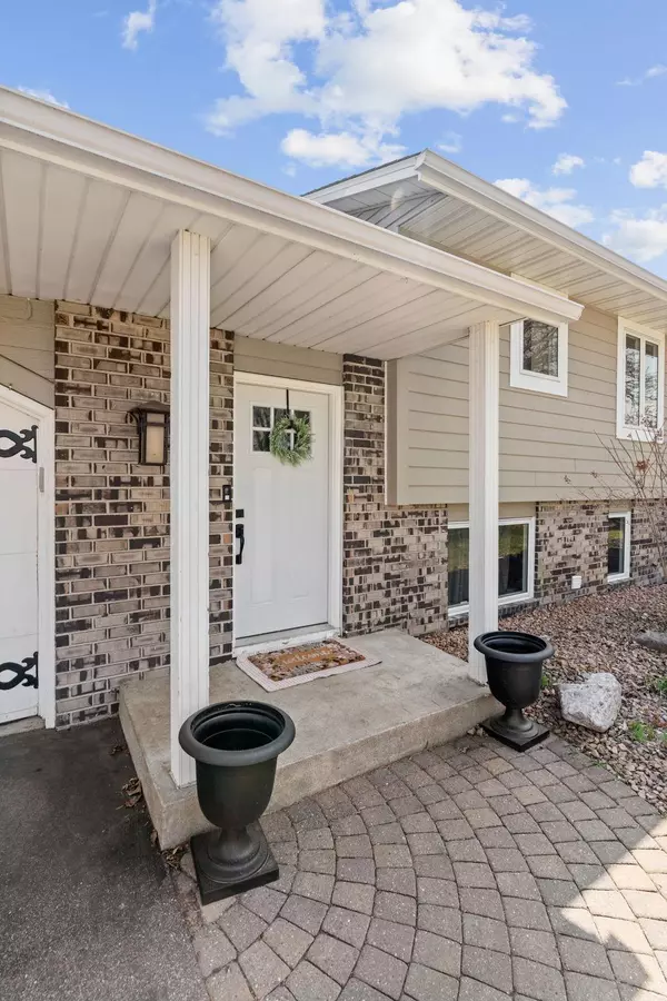 Cottage Grove, MN 55016,6669 Homestead Avenue CT S