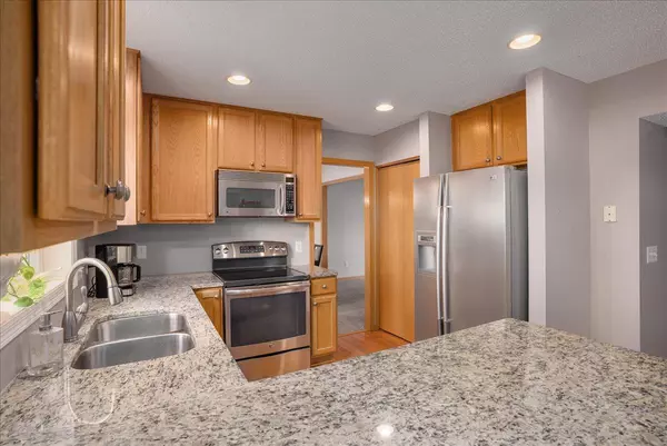 Cottage Grove, MN 55016,6933 Prairie CT S