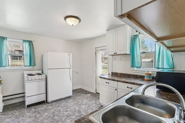 Prescott, WI 54021,228 Young ST N