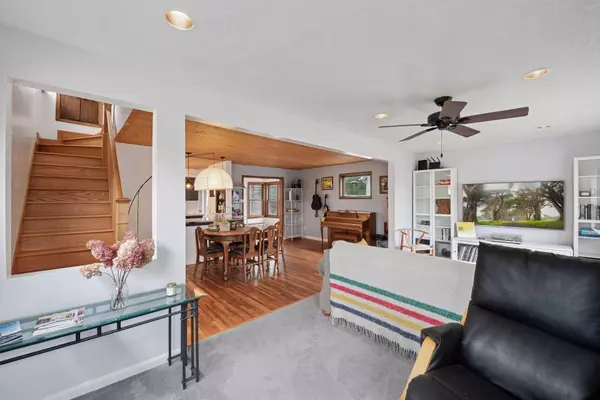 Orono, MN 55391,2213 Shadywood RD