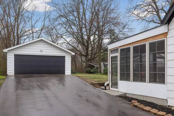 Orono, MN 55391,2213 Shadywood RD