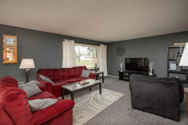 Hayfield, MN 55940,426 1st ST SE