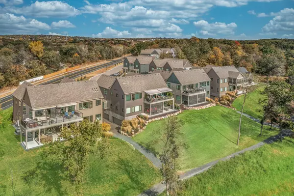 Savage, MN 55378,4729 Linden Cove LN