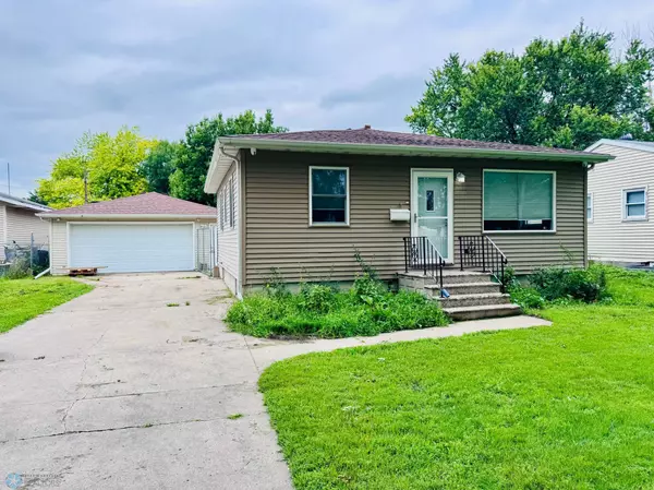 441 23rd ST S, Fargo, ND 58103